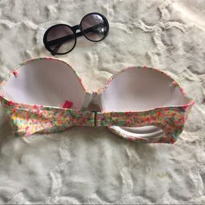 Victoria's Secret Swim - 3 for $ 18 Victoria’s Secret Bathing Suit Top Victoria's Secret Swim - 3 for $ 18 Victoria’s Secret Bathing Suit Top
